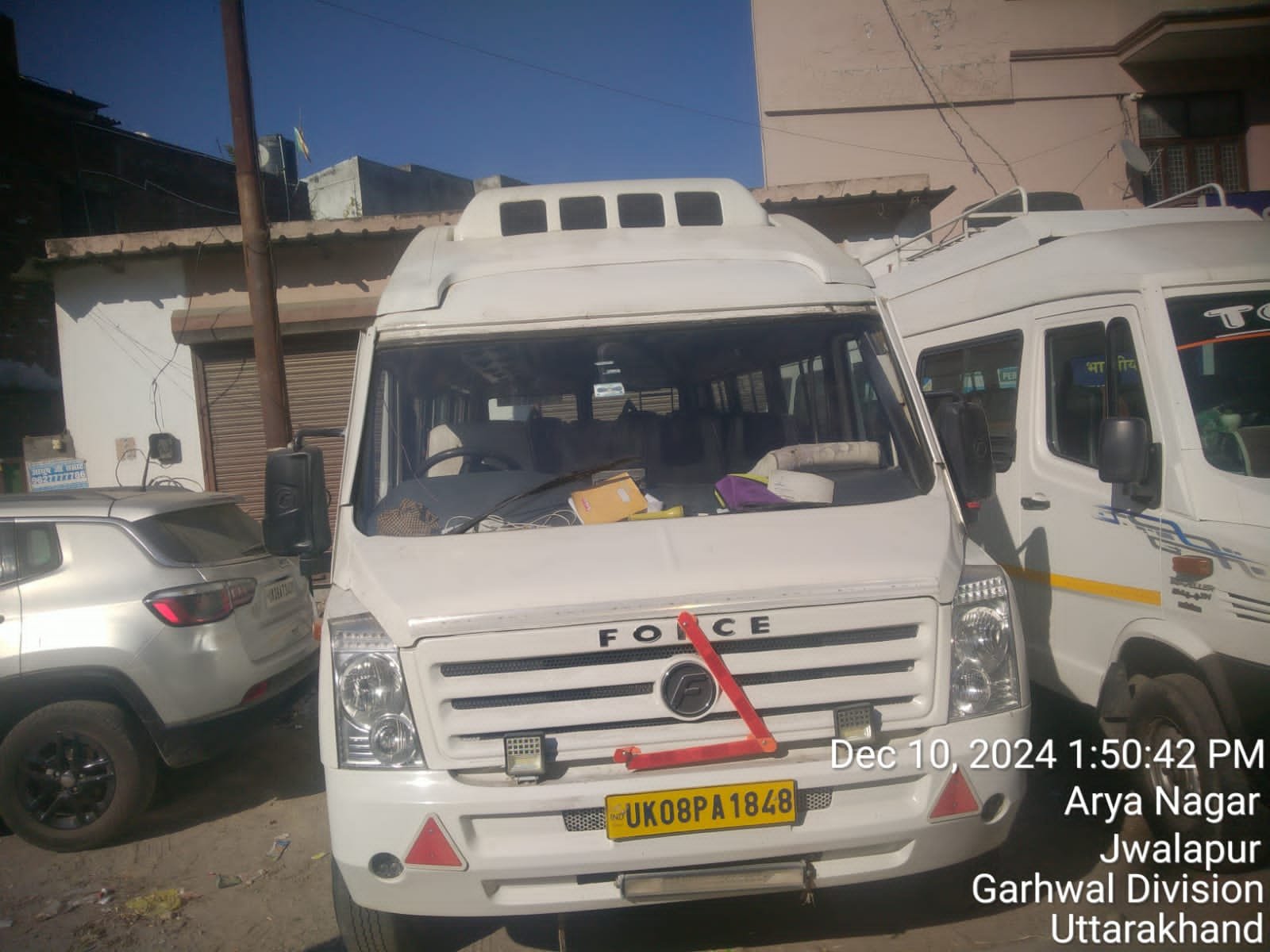 Mini Bus 25-27 seater